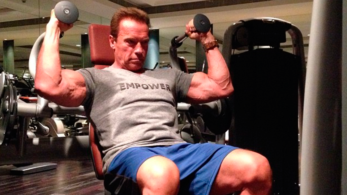 Arnold Schwarzenegger shows his current shape 2023