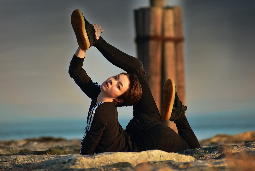 Hot Flexible Contortionist Girls Training – Telegraph