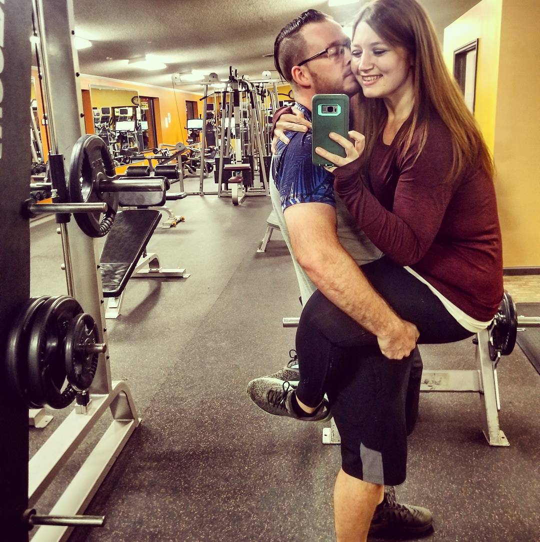 The couple's New Year resolution made them to drop 400 pounds - 1080 x 1085 jpeg 183kB