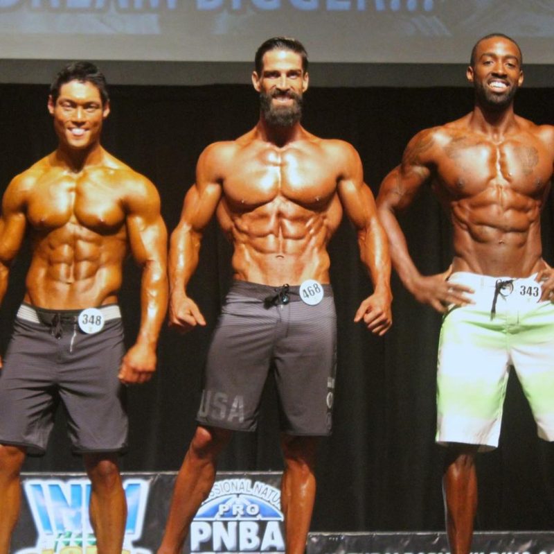 Natural bodybuilder shows how much growing a beard can influence your ...